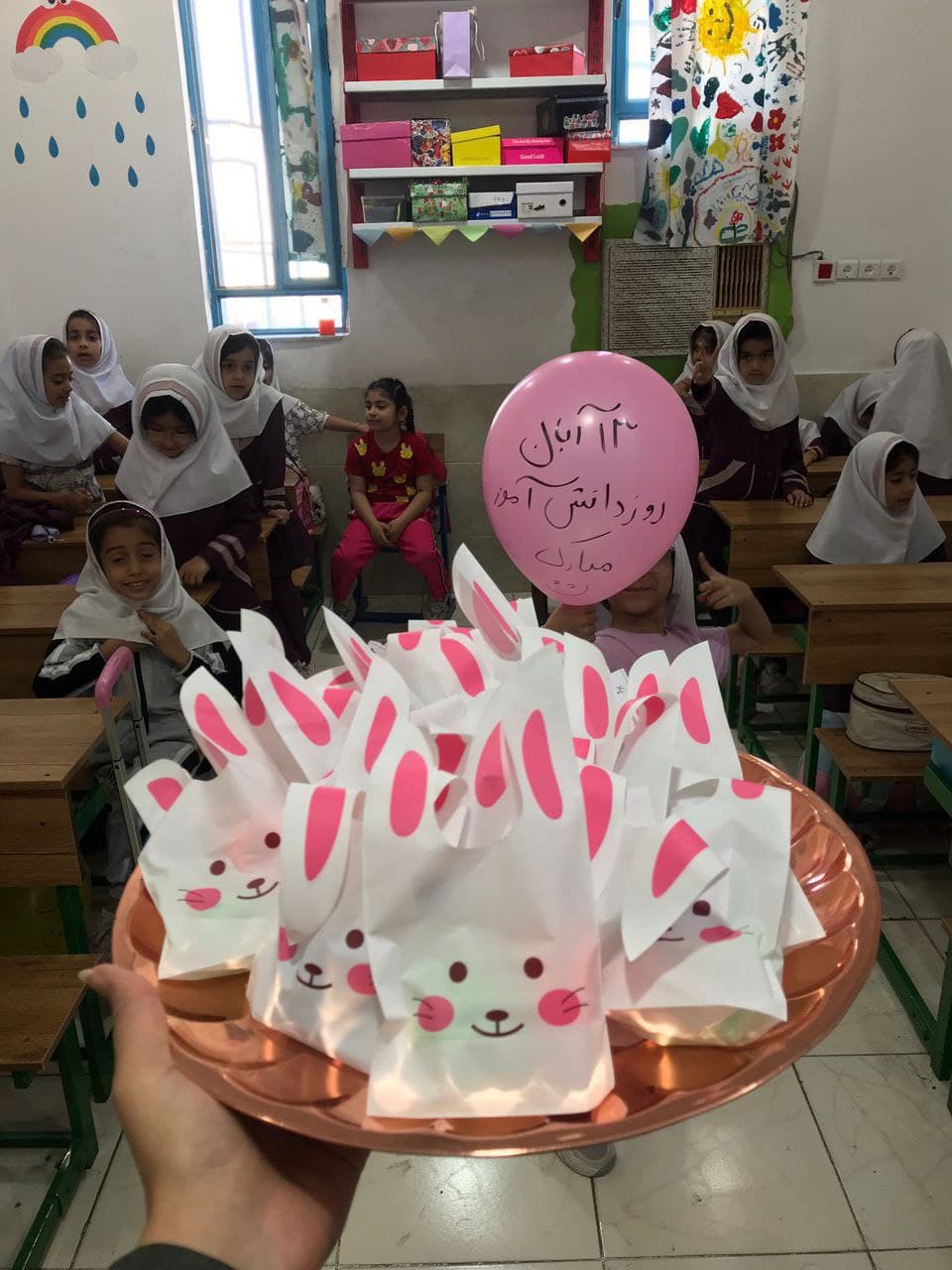 پیش دبستانی ودبستان دخترانه غیردولتی فرزانگان لامرد